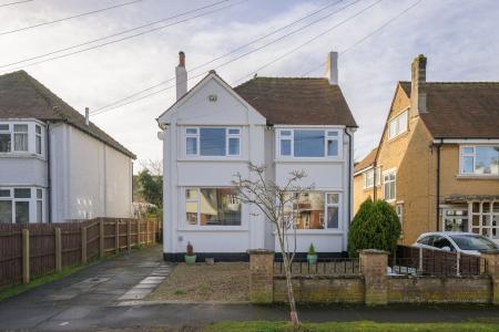 4 bedroom Detached house for sale in Buckthorn Avenue, Skegness, PE25