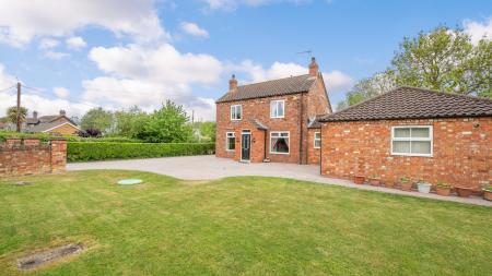 3 bedroom Detached house for sale in Station Road, Burgh Le Marsh, PE24