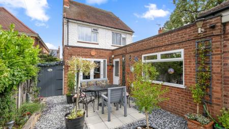 6 bedroom Detached house for sale in Glentworth Crescent, Skegness, PE25