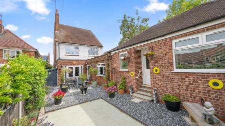 6 bedroom Detached house for sale in Glentworth Crescent, Skegness, PE25