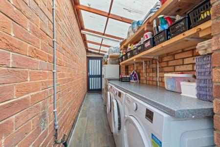 6 bedroom Detached house for sale in Glentworth Crescent, Skegness, PE25