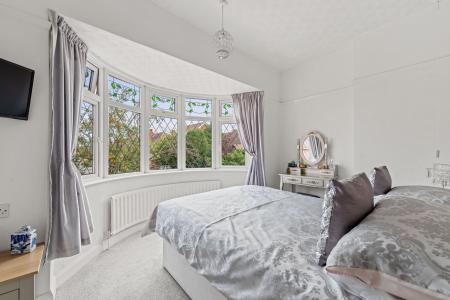 6 bedroom Detached house for sale in Glentworth Crescent, Skegness, PE25