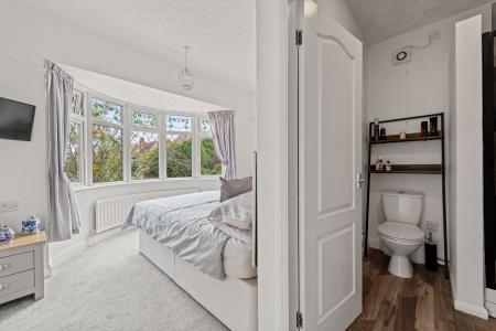 6 bedroom Detached house for sale in Glentworth Crescent, Skegness, PE25