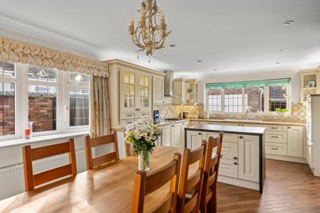 3 bedroom Detached house for sale in Beacon Way, Skegness, PE25