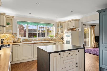 3 bedroom Detached house for sale in Beacon Way, Skegness, PE25