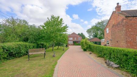 4 bedroom Detached house for sale in Station Road, Burgh Le Marsh, PE24