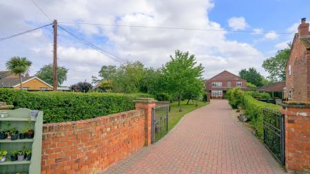 4 bedroom Detached house for sale in Station Road, Burgh Le Marsh, PE24
