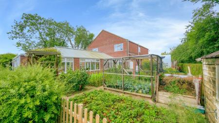 4 bedroom Detached house for sale in Station Road, Burgh Le Marsh, PE24