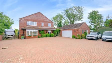4 bedroom Detached house for sale in Station Road, Burgh Le Marsh, PE24