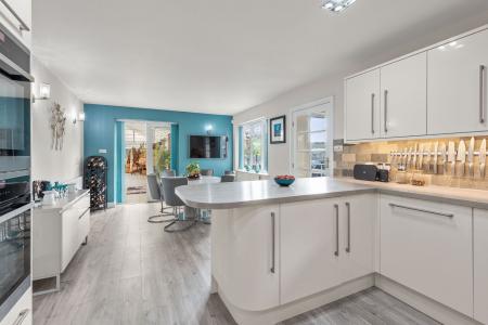 4 bedroom Detached house for sale in Station Road, Burgh Le Marsh, PE24