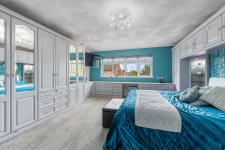 4 bedroom Detached house for sale in Station Road, Burgh Le Marsh, PE24