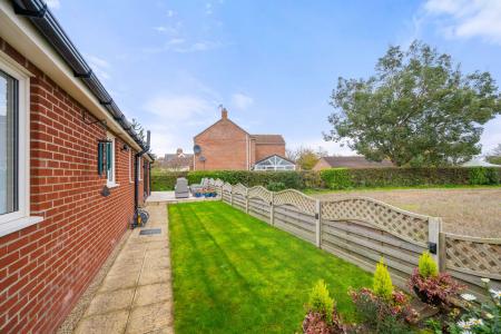 3 bedroom Detached bungalow for sale in Church Road, Friskney, PE22