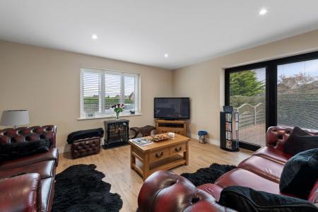 3 bedroom Detached bungalow for sale in Church Road, Friskney, PE22