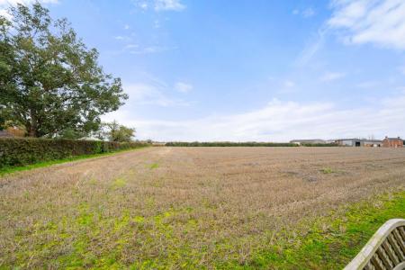 3 bedroom Detached bungalow for sale in Church Road, Friskney, PE22