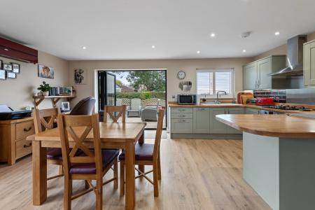 3 bedroom Detached bungalow for sale in Church Road, Friskney, PE22