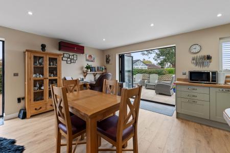 3 bedroom Detached bungalow for sale in Church Road, Friskney, PE22