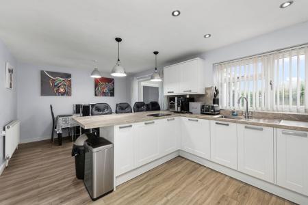 4 bedroom Detached bungalow for sale in Flamborough Close, Skegness, PE25