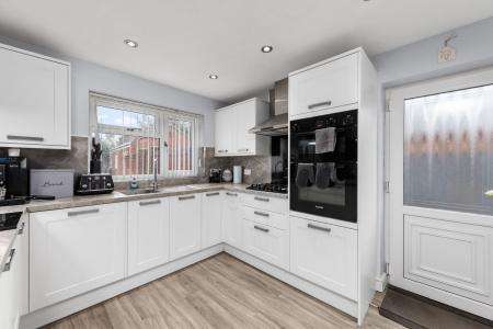 4 bedroom Detached bungalow for sale in Flamborough Close, Skegness, PE25