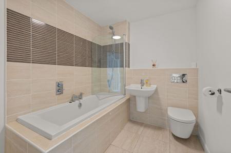 3 bedroom Terraced House for sale in Blyton Road, Skegness, PE25