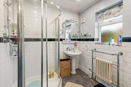 4 bedroom Detached bungalow for sale in Winston Drive, Skegness, PE25