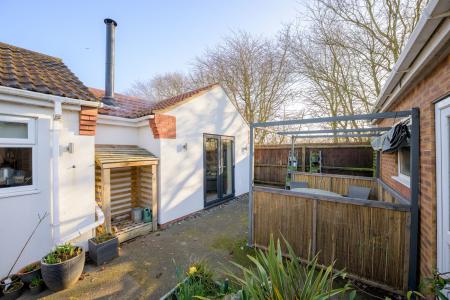 4 bedroom Detached bungalow for sale in Winston Drive, Skegness, PE25