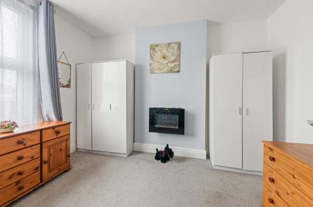 5 bedroom End of terrace house for sale in Wainfleet Road, Skegness, PE25