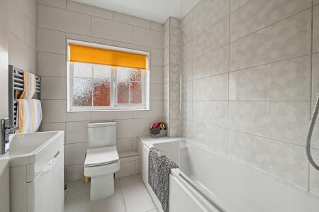 3 bedroom Terraced House for sale in Belton Park Road, Skegness, PE25