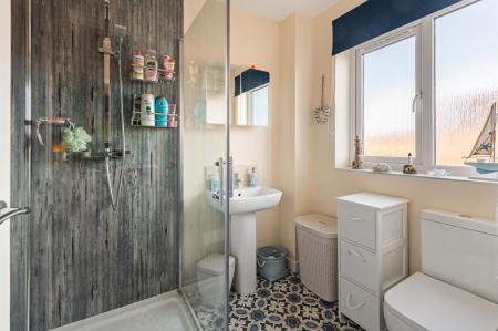 3 bedroom Terraced House for sale in Normanby Road, Skegness, PE25