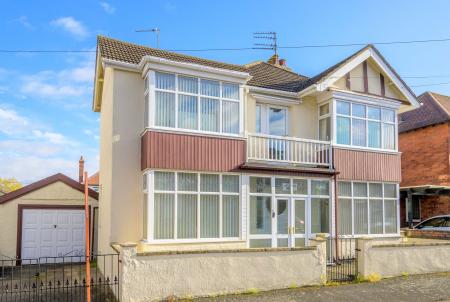 Marine Avenue, Skegness, PE25