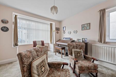 4 bedroom Detached house for sale in Marine Avenue, Skegness, PE25