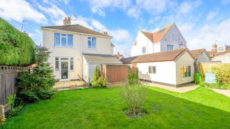 4 bedroom Detached house for sale in Marine Avenue, Skegness, PE25