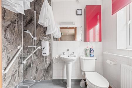 3 bedroom Detached bungalow for sale in St. Nicholas Close, Addlethorpe, PE24