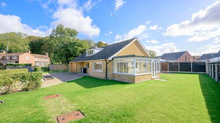 3 bedroom Detached bungalow for sale in Washdyke Lane, Mumby, LN13
