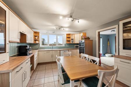 5 bedroom Detached house for sale in Chapel Lane, Friskney, PE22