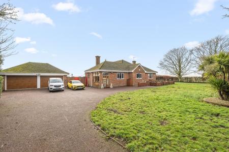 3 bedroom Detached bungalow for sale in Boston Road, Wainfleet St. Mary, PE24
