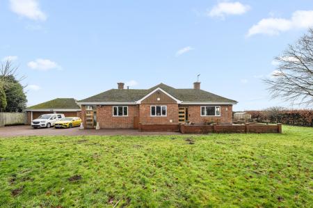 3 bedroom Detached bungalow for sale in Boston Road, Wainfleet St. Mary, PE24