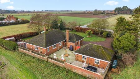 3 bedroom Detached bungalow for sale in Boston Road, Wainfleet St. Mary, PE24