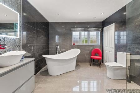 4 bedroom Detached house for sale in Beacon Way, Skegness, PE25