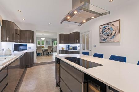 4 bedroom Detached house for sale in Beacon Way, Skegness, PE25