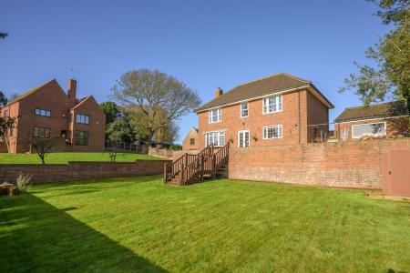 4 bedroom Detached house for sale in High Street, Burgh Le Marsh, PE24