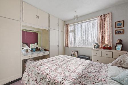 2 bedroom Semi-detached bungalow for sale in Croft Bank, Croft, PE24