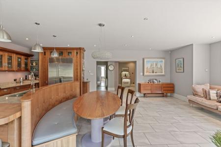 5 bedroom Detached house for sale in Sea Front Road, Skegness, PE25