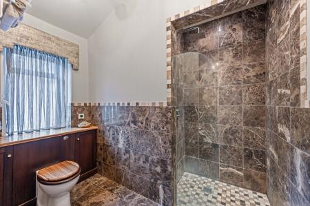 5 bedroom Detached house for sale in Sea Front Road, Skegness, PE25