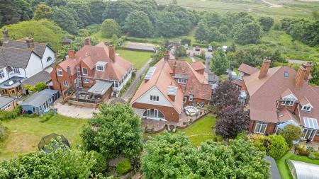 5 bedroom Detached house for sale in Sea Front Road, Skegness, PE25