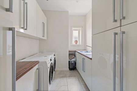 5 bedroom Detached house for sale in Sea Front Road, Skegness, PE25