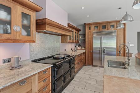 5 bedroom Detached house for sale in Sea Front Road, Skegness, PE25