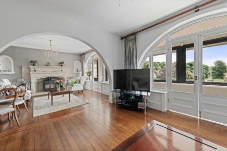 5 bedroom Detached house for sale in Sea Front Road, Skegness, PE25