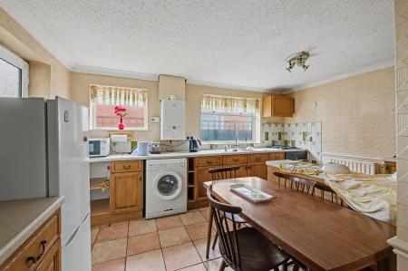 3 bedroom Semi-detached house for sale in Hoylake Drive, Skegness, PE25