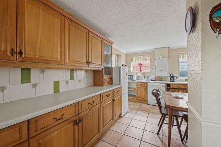 3 bedroom Semi-detached house for sale in Hoylake Drive, Skegness, PE25