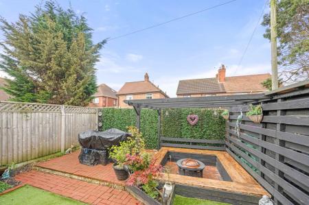 6 bedroom Detached house for sale in Glentworth Crescent, Skegness, PE25